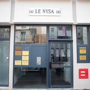 cosy-moderne-villeurbanne.hotels-rhonealpes.com/